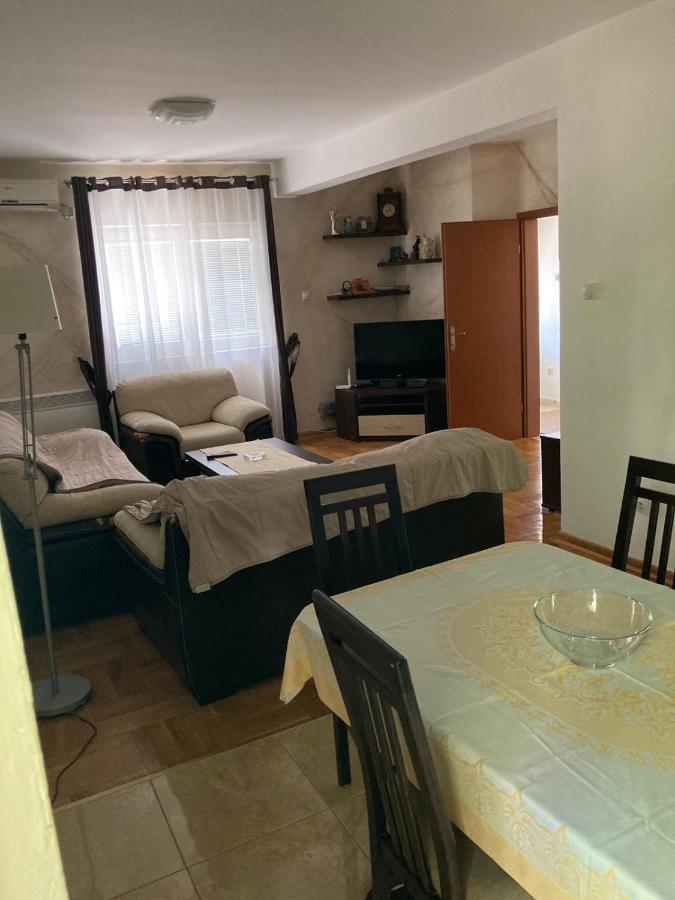 Villa Savovic Petrovac 外观 照片