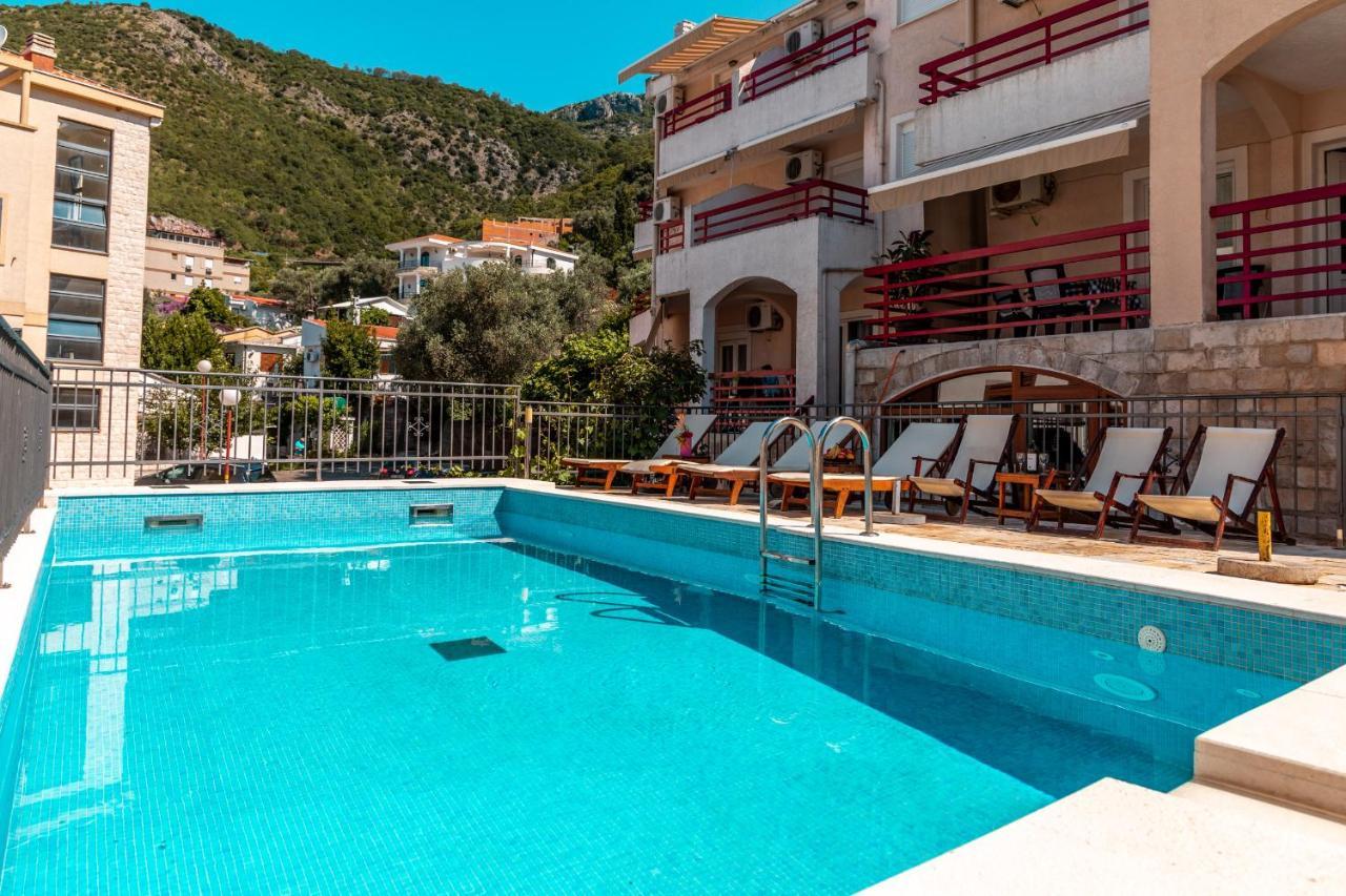 Villa Savovic Petrovac 外观 照片