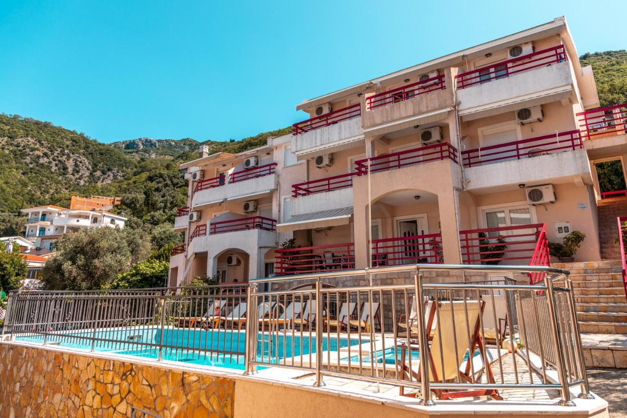 Villa Savovic Petrovac 外观 照片