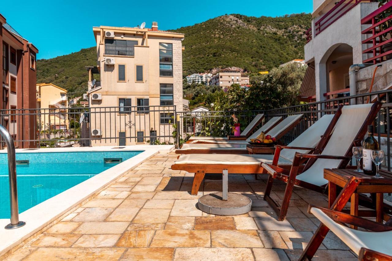 Villa Savovic Petrovac 外观 照片