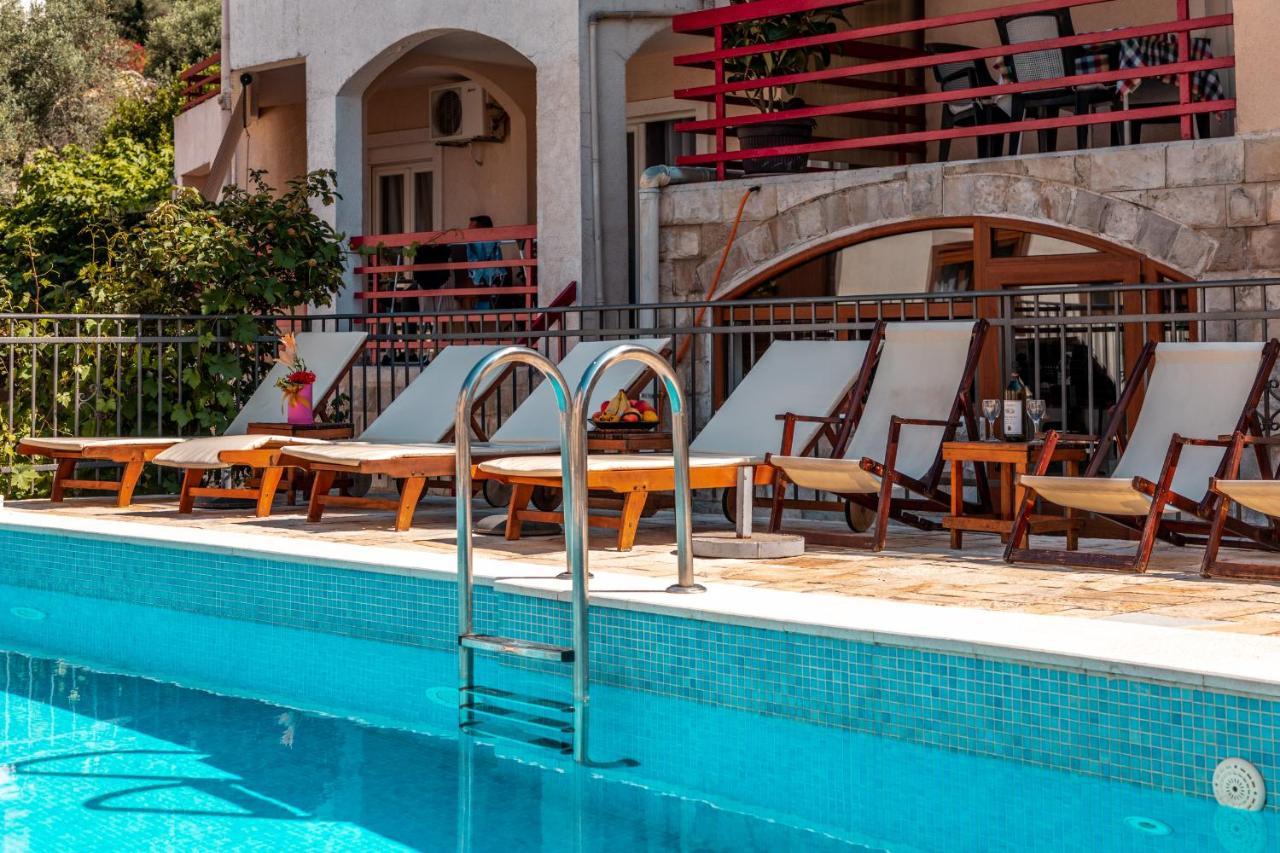 Villa Savovic Petrovac 外观 照片