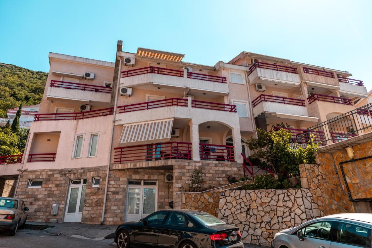 Villa Savovic Petrovac 外观 照片